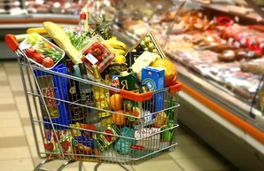 Гречка, сахар и свинина дорожают, яйца и молоко дешевеют: обзор цен в Днепре