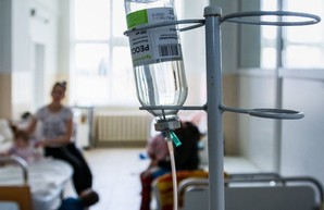 Массовое отравление в Днепре: госпитализированы 22 человека
