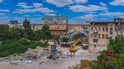 В центре Днепра приступили к демонтажу ТРЦ Grand Plaza (ФОТО)