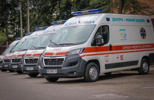 На выходных в Днепре два раза нападали на медиков «скорой»: есть пострадавшие