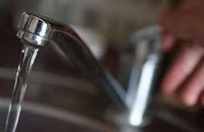 Жители Днепра перестали платить за воду - мэрия угрожает почасовой подачей воды