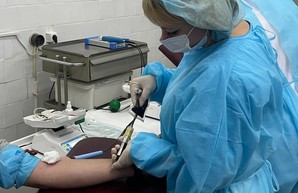 Больницы Днепропетровщины просят активизироваться доноров крови